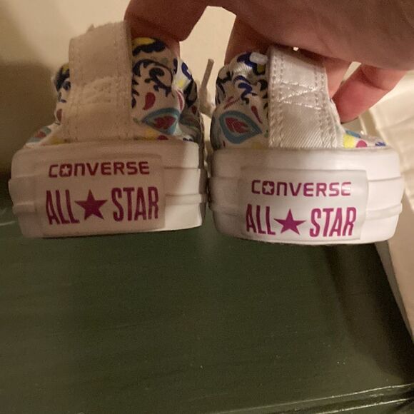Converse Sneakers  - Picture 6 of 9